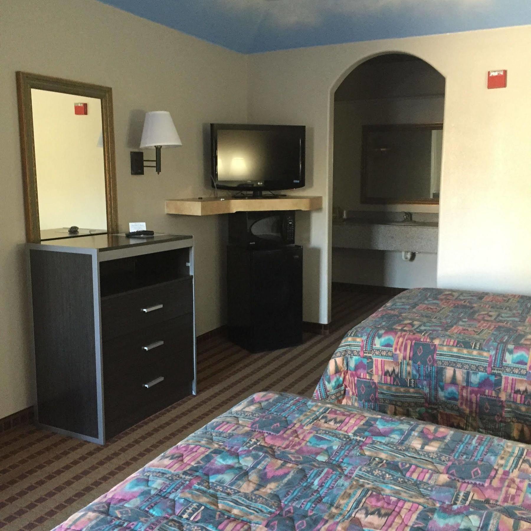 Aldine Camelot Inn And Suites מראה חיצוני תמונה